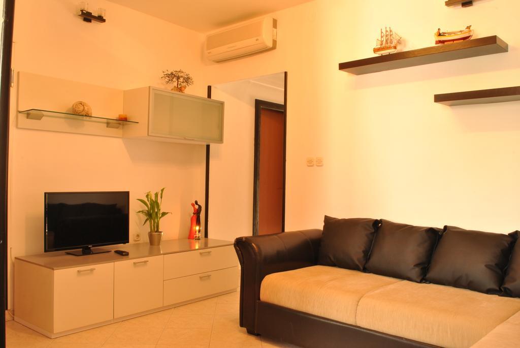 Old Town Uspon Apartment Pula Phòng bức ảnh
