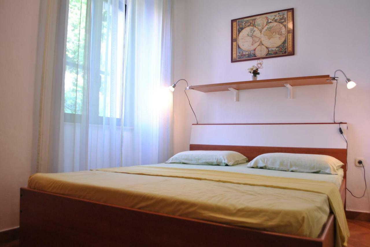 Old Town Uspon Apartment Pula Ngoại thất bức ảnh